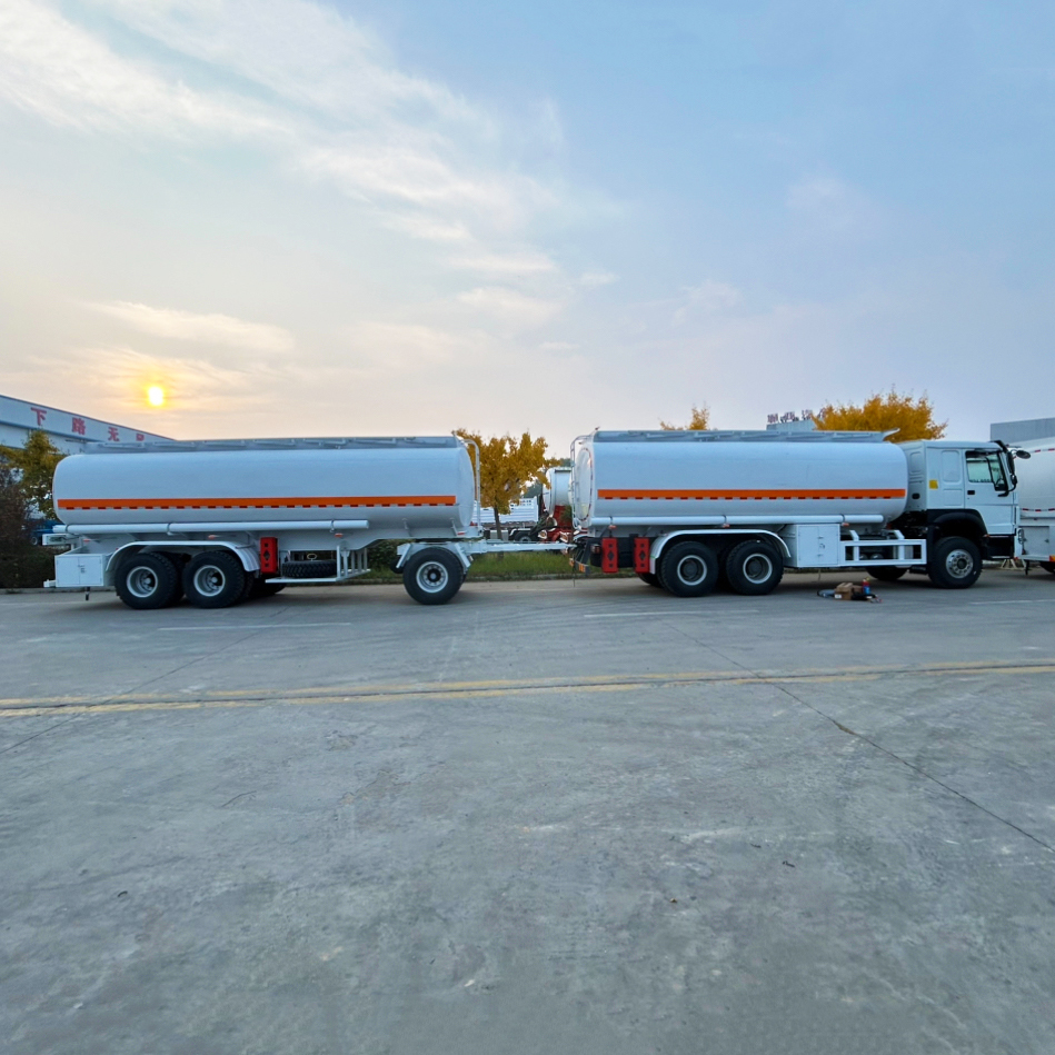 Fuel lacus Truck et plena Trailer deducto amet Aethiopi