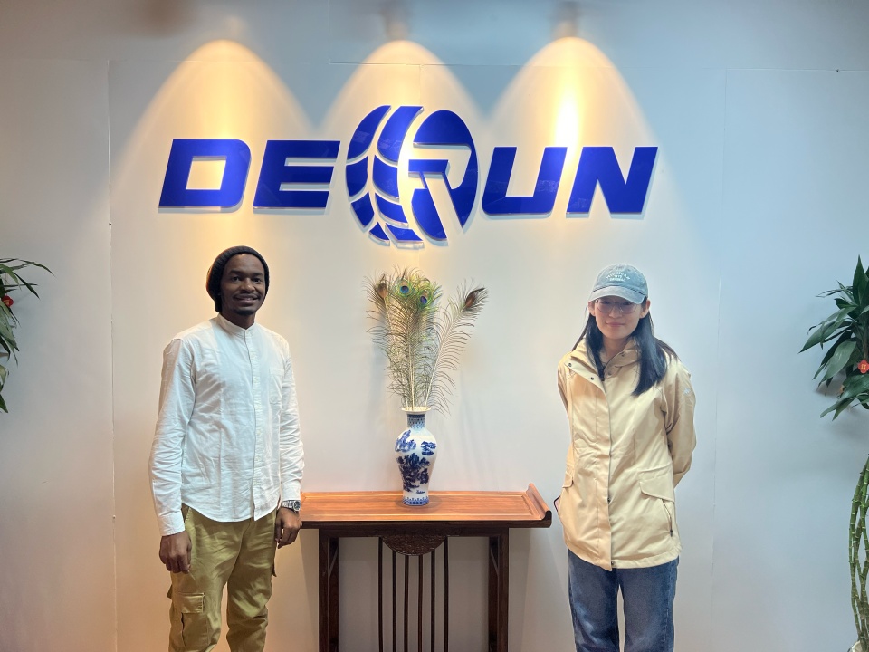 A Septentrionalis Sudania Customer venire ad visita nostra turba