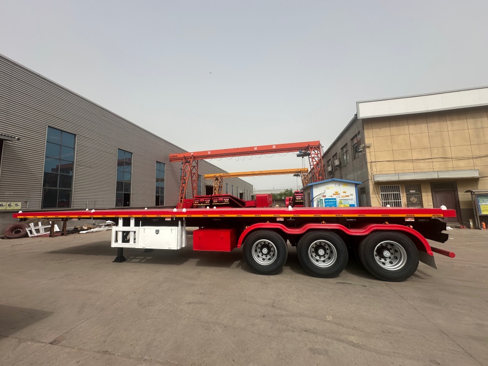 Derun vehiculum feliciter exportata III sets de Flatbed semi-trailers ad Dominican Republic