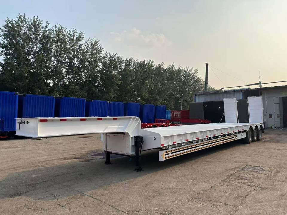 Derun low low-lectum semi-trailers feliciter misit ad Djibouti ad auxilium upgrade logistics in Oriente Africa