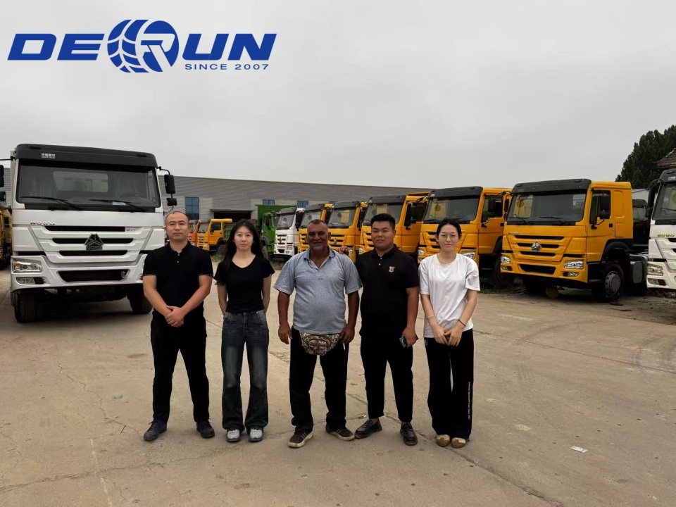 Senegal Customer venit ad visitare nostrum solebat salsissimus vir vivens officinam