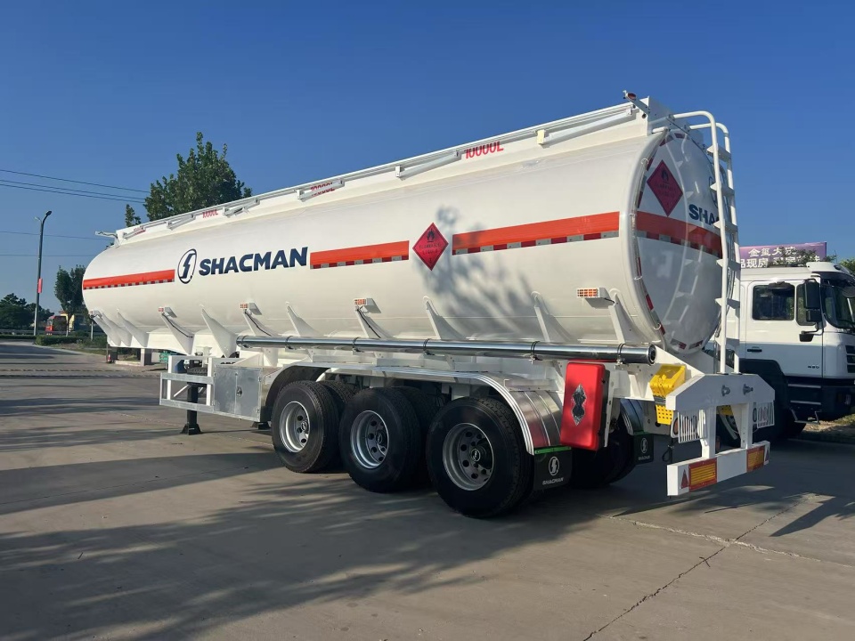 Duo oleum Tanker semi-trailer ex Darun Vehical in Mozambique amet