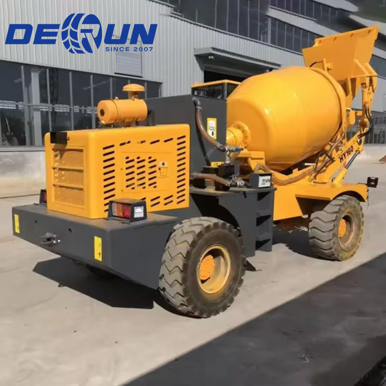 Luzun 3cbm Self loading Concrete Mixer Lux Truck cum Gyratorius Drum